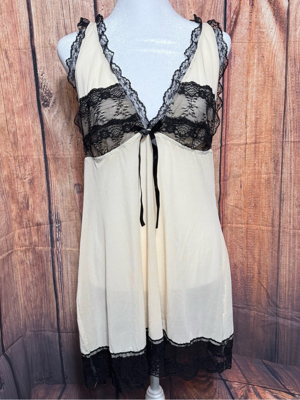 Marilyn Monroe Ivory Chemise with Black Lace Trim